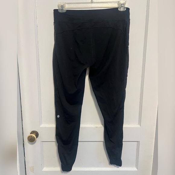Lululemon Black Joggers with perforated side panels Size 8 - Picture 3 of 3